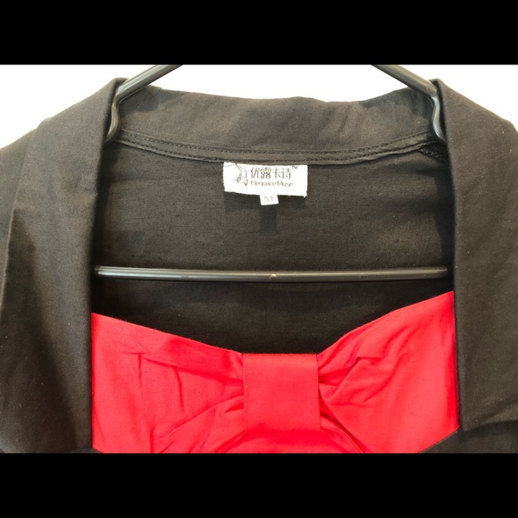 Gorgeous black dress with accents - Picture 3 of 4